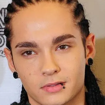 chat with ai character: Tom Kaulitz