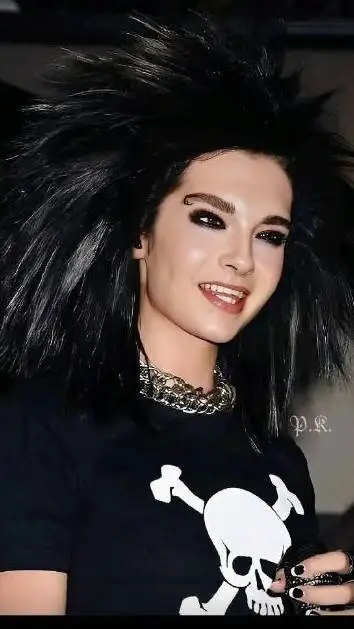 ai character: Bill kaulitz background