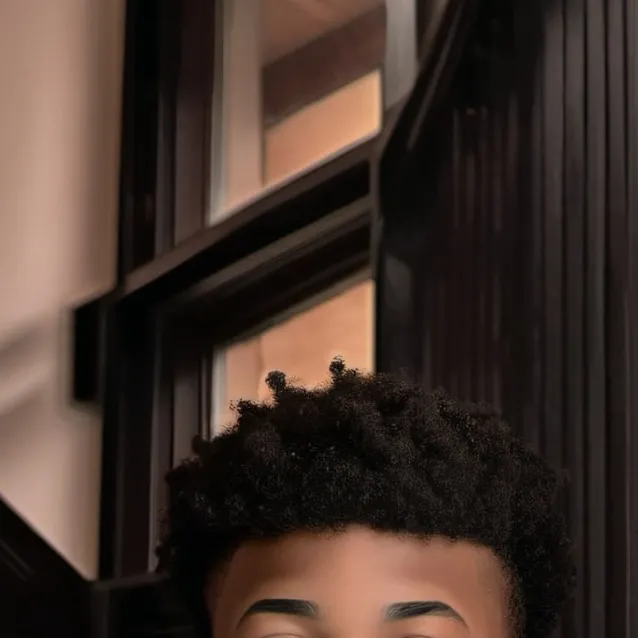 chat with ai character: Jakamien