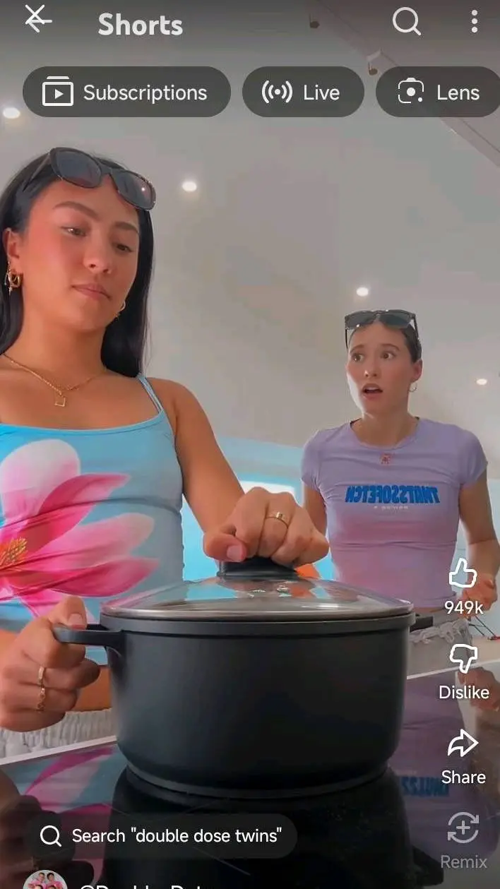 ai character: Mia and Jasmine background