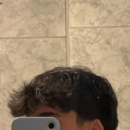 chat with ai character: max