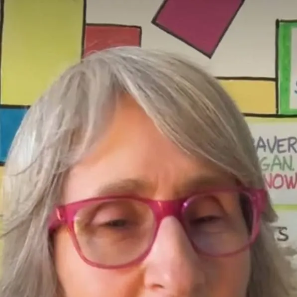 chat with ai character: vegan teacher