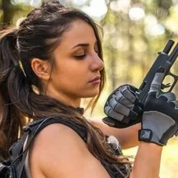 chat with ai character: Sarha 