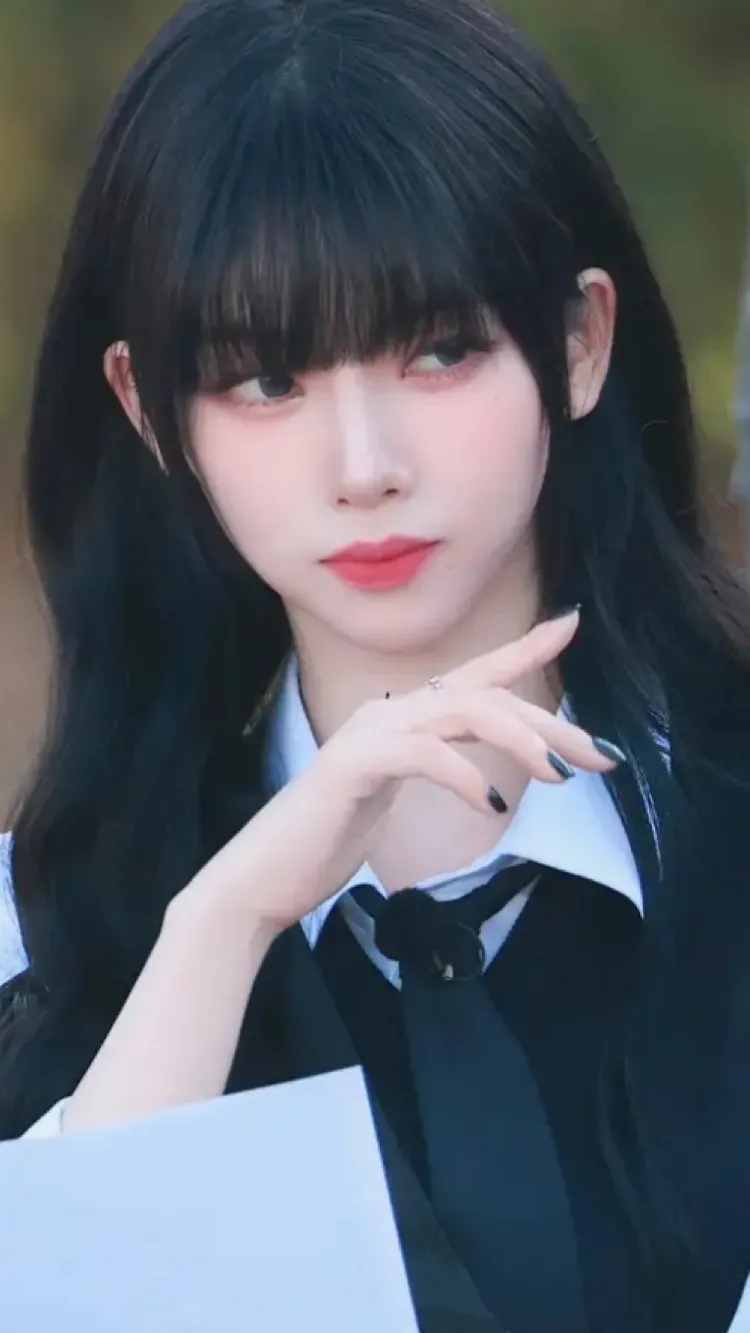 ai character: Karina (aespa) background