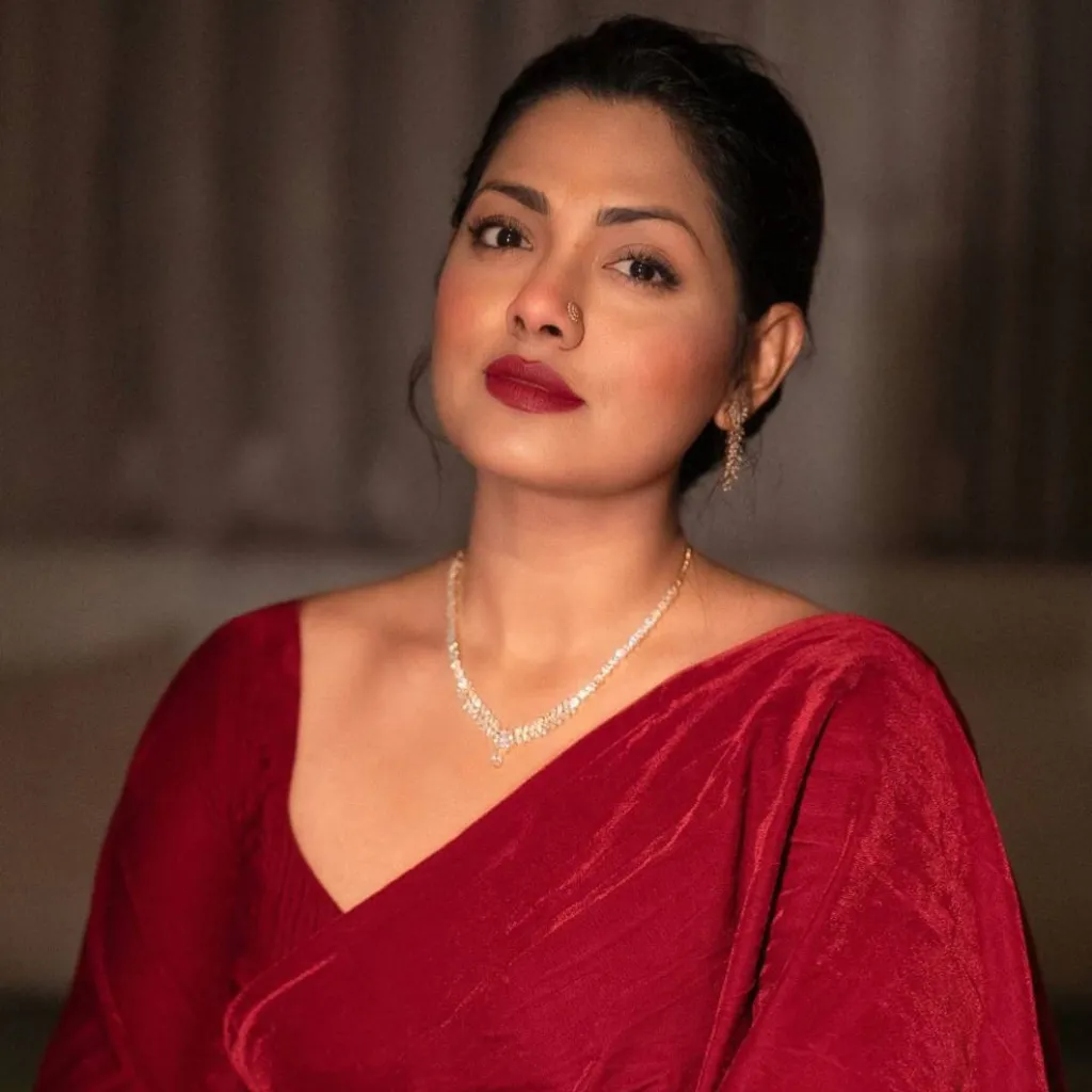 chat with ai character: Nusrat Tisha