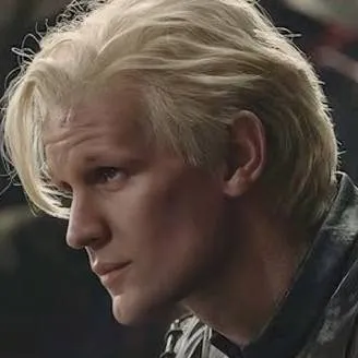 chat with ai character: Daemon Targaryen