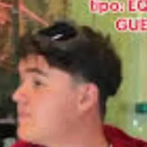 chat with ai character: Santi Jefe 