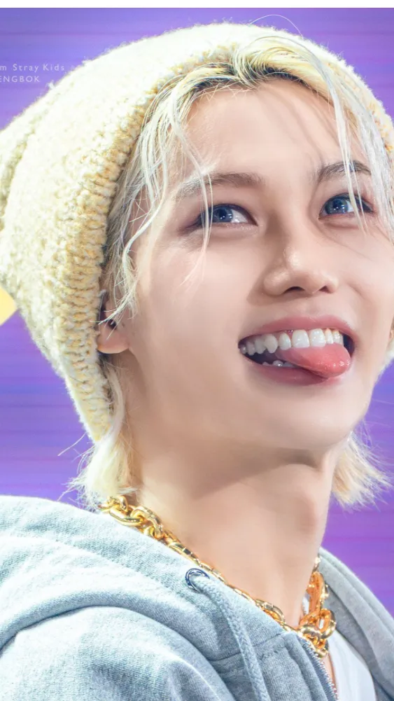 ai character: Felix background
