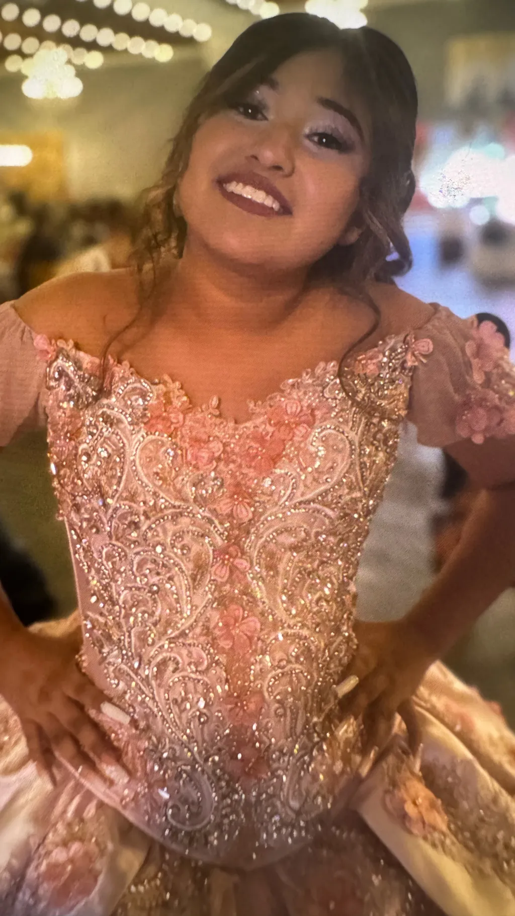 ai character: Quinceañera  background