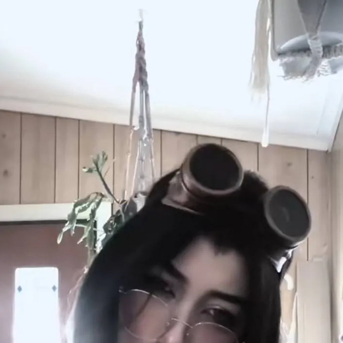 chat with ai character: Human Pentious!