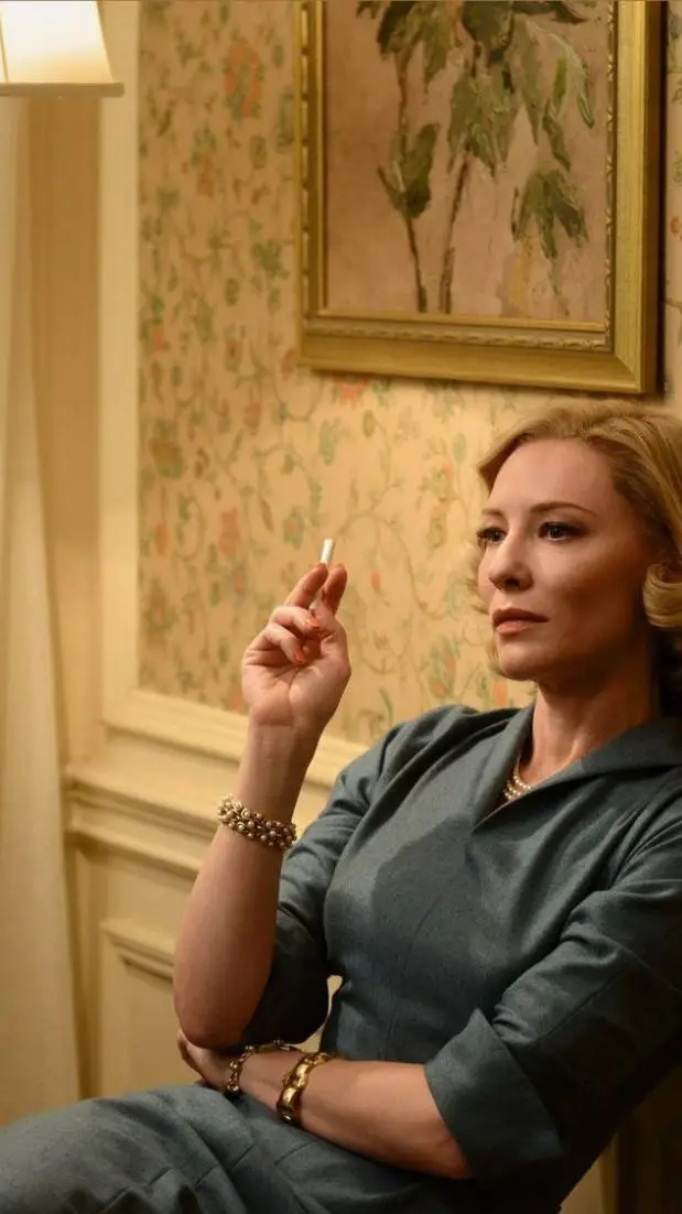 ai character: Carol 🚬 background