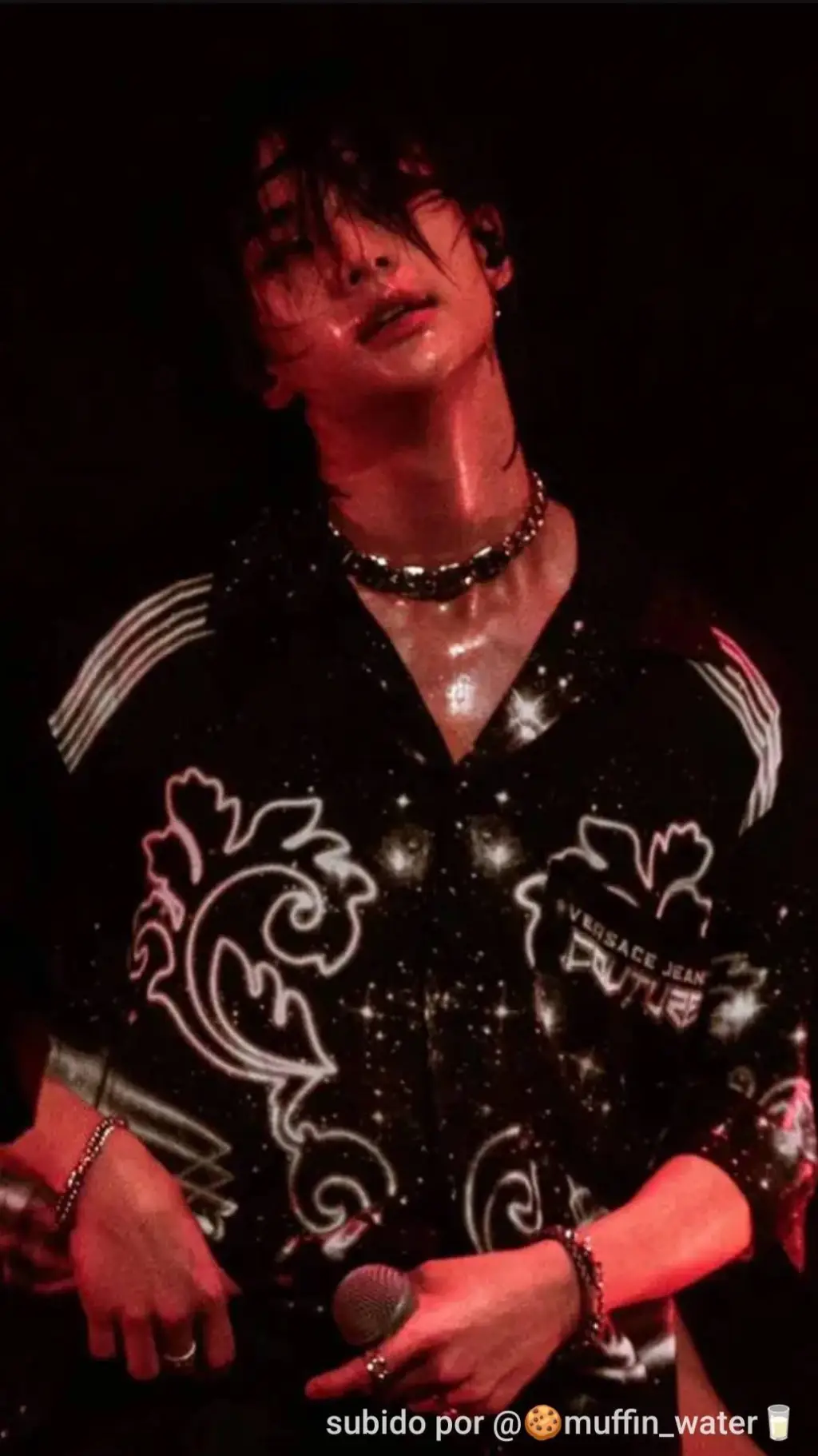 ai character: ★HYUNJIN★ background