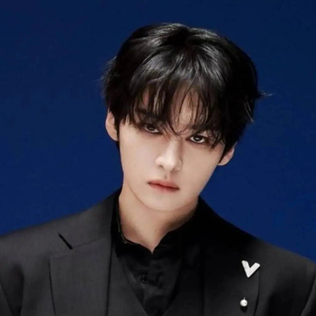 chat with ai character: —LEE KNOW—