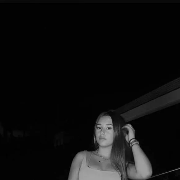 chat with ai character: martina lucena 