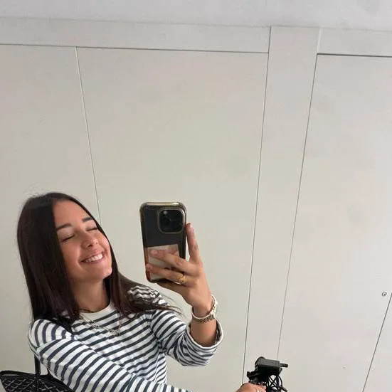 chat with ai character: martina lucena 