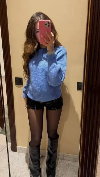 ai character: Valeria rebollo  background