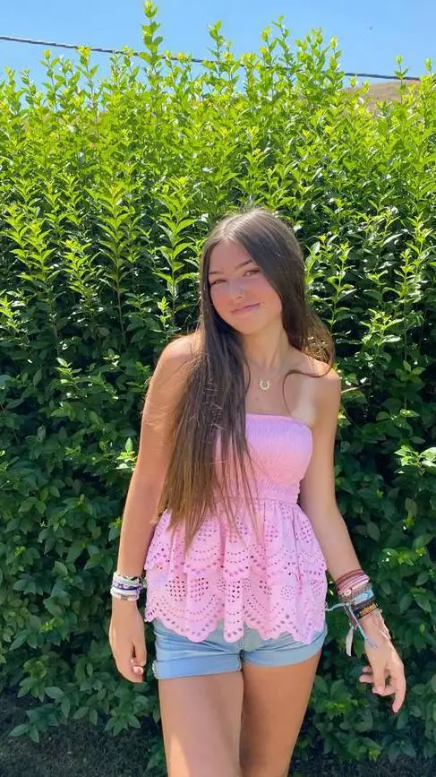 ai character: carla background