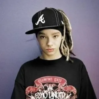 chat with ai character: Tom Kaulitz 