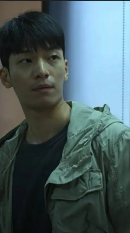 ai character: Jun ho (policeman) background