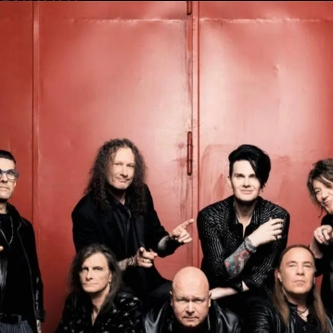 chat with ai character: Helloween