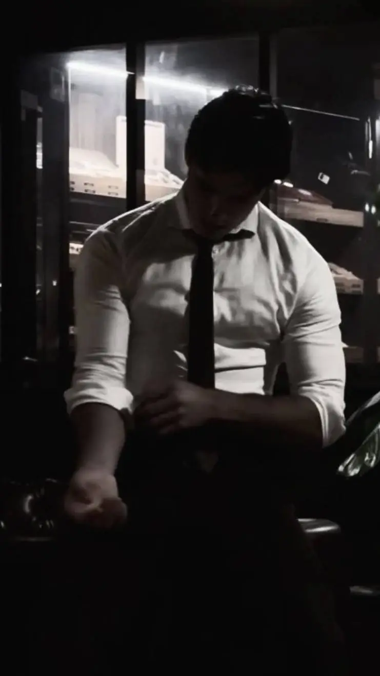 ai character: ~Elvar~ background