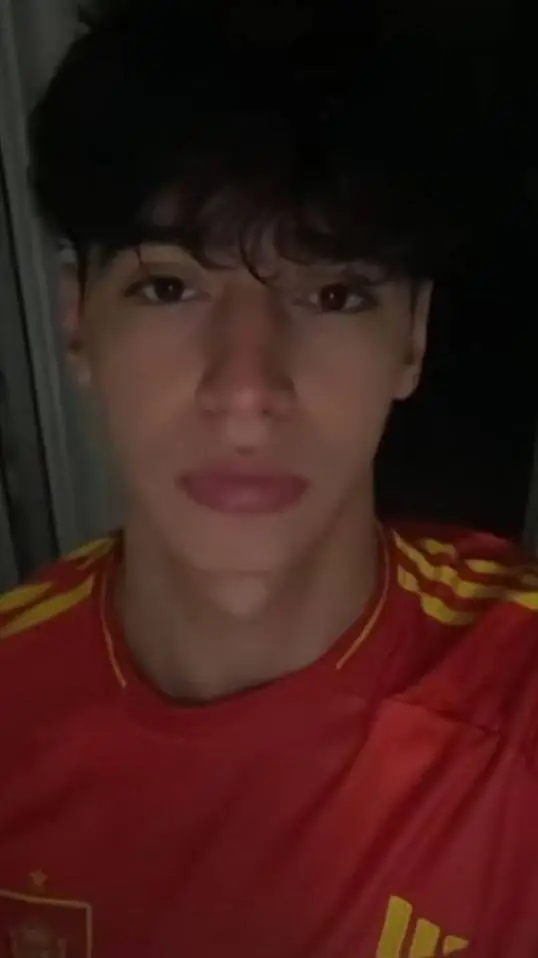 ai character: Tye×◇ background