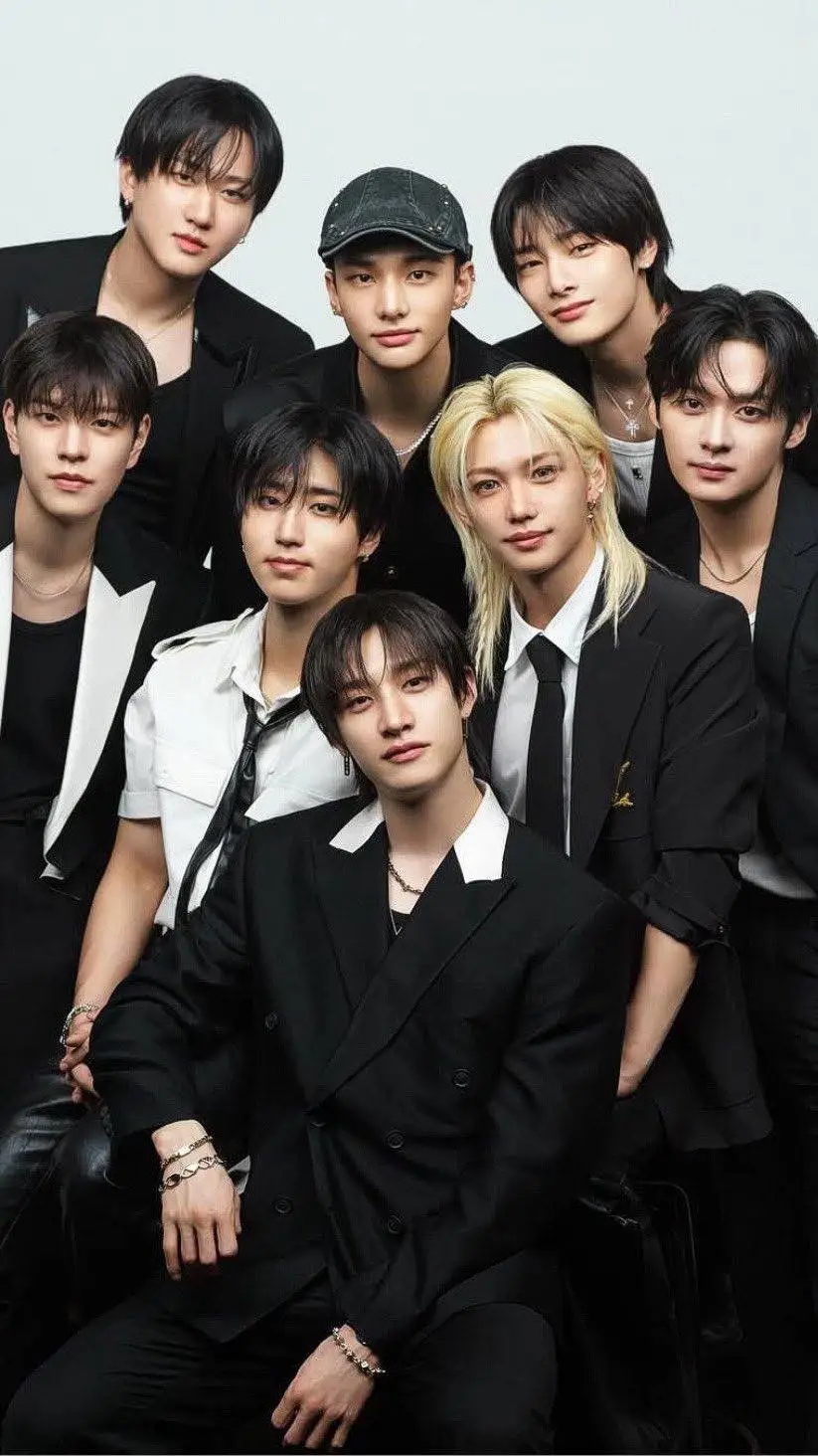 ai character: Stray Kids background