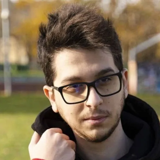 chat with ai character: kendal