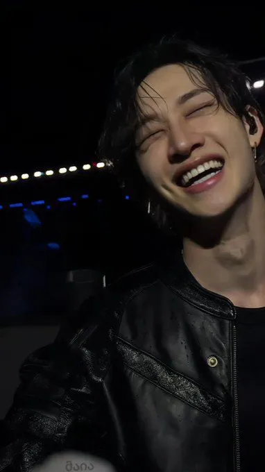 ai character: chan background