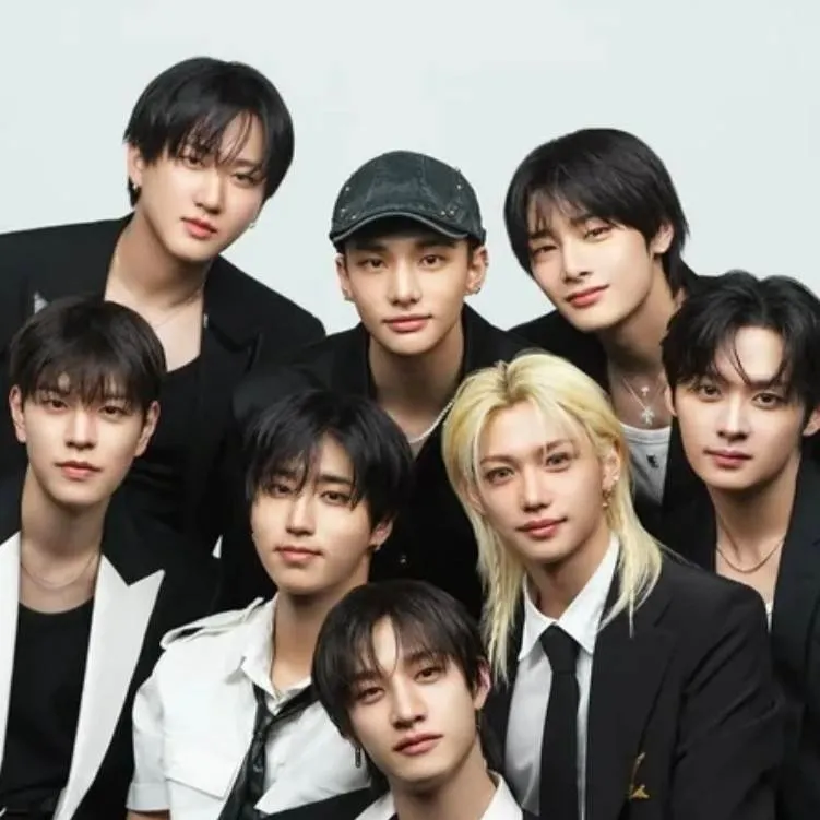 chat with ai character: skz babysitting
