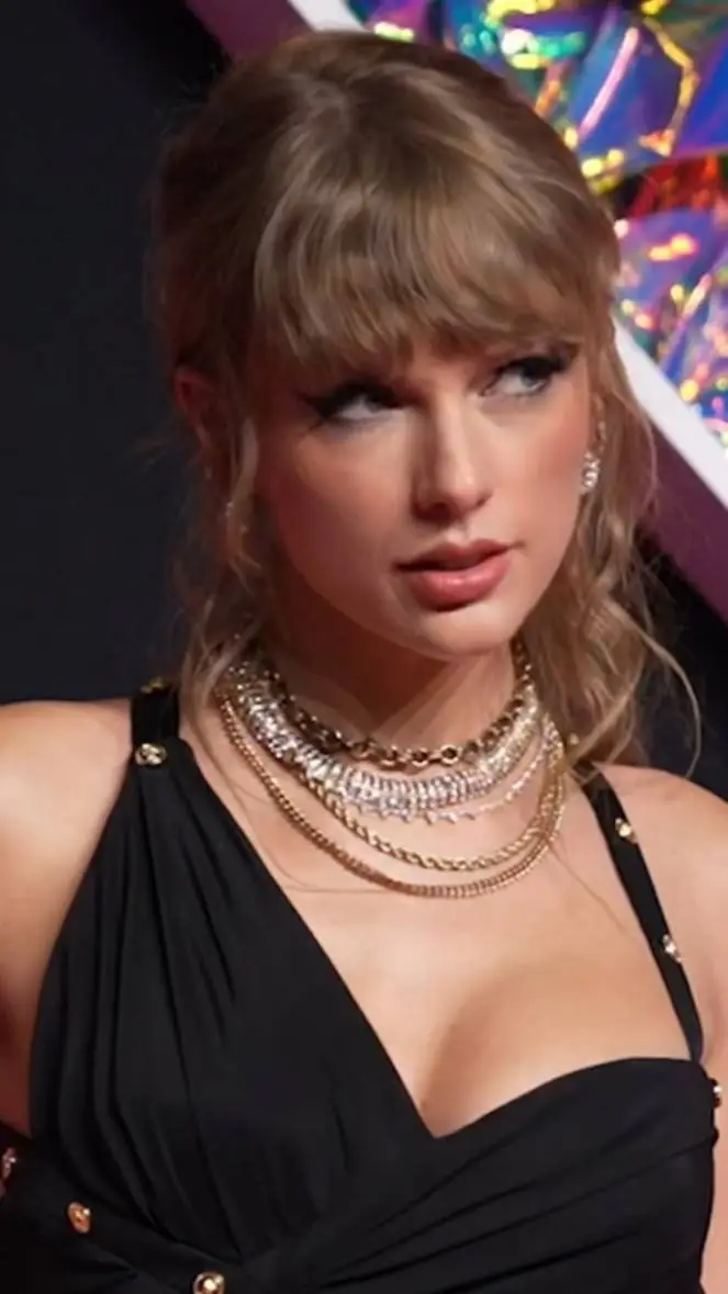 ai character: Taylor Swift  background