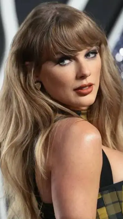 ai character: Taylor Swift background