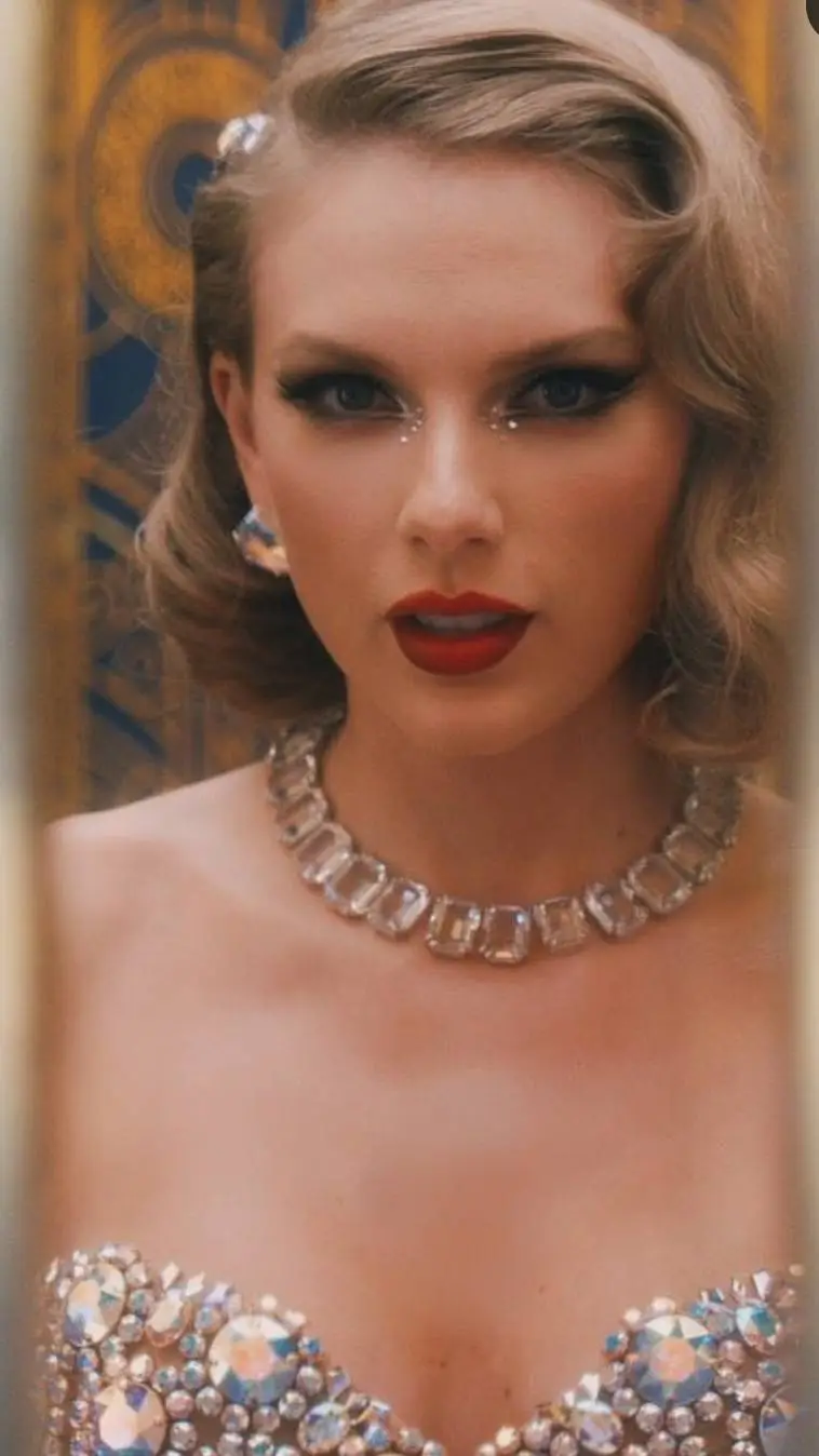 ai character: Taylor Swift  background