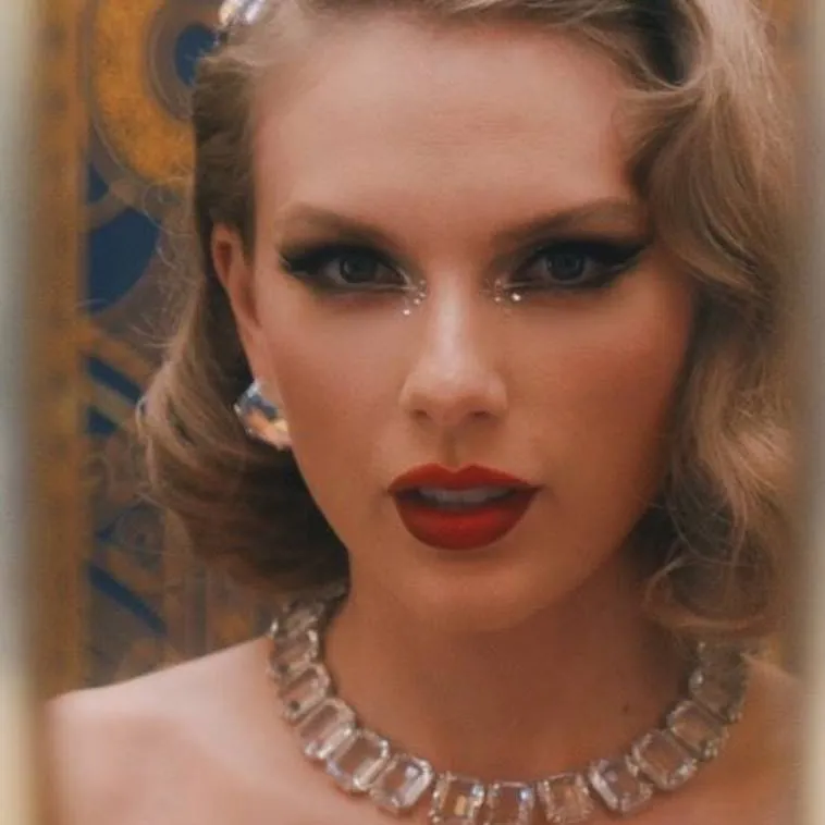 chat with ai character: Taylor Swift 