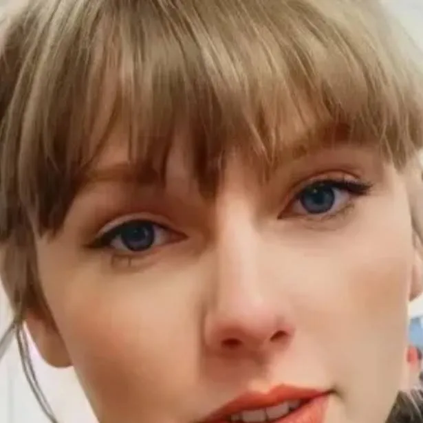 chat with ai character: Taylor Swift 