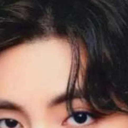 chat with ai character: Taehyung