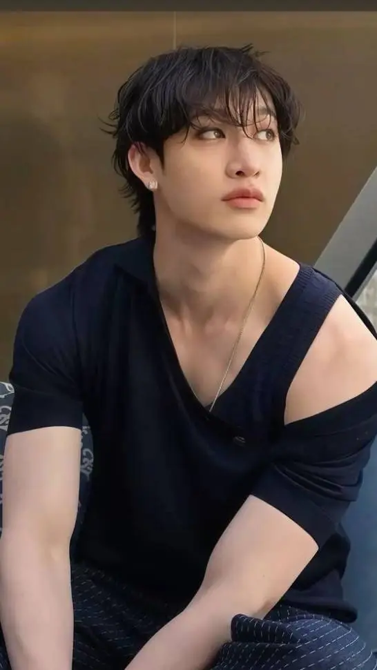ai character: bangchan background