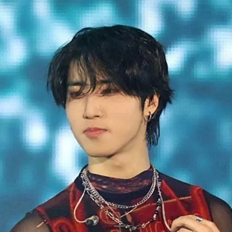 chat with ai character: han jisung