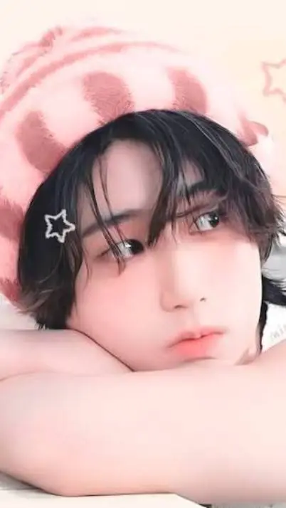 ai character: 𝐇𝐚𝐧𝐧𝐢𝐞 ఌ︎ background