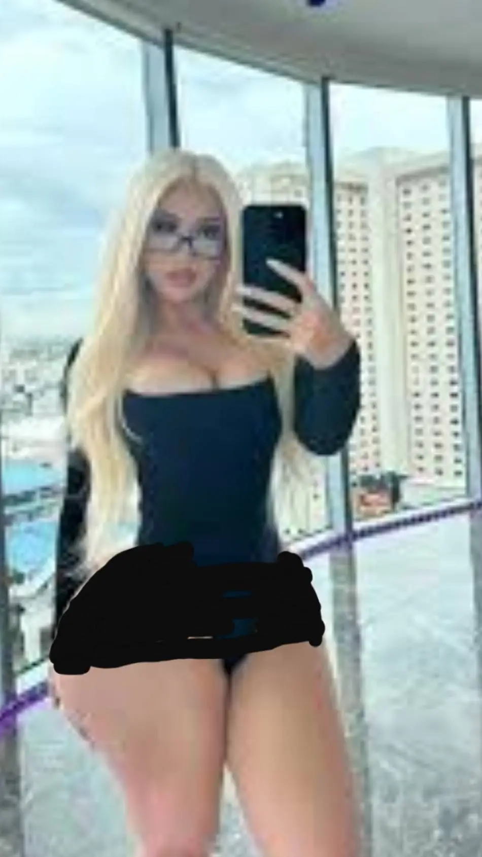 ai character: liliana jasmine  background