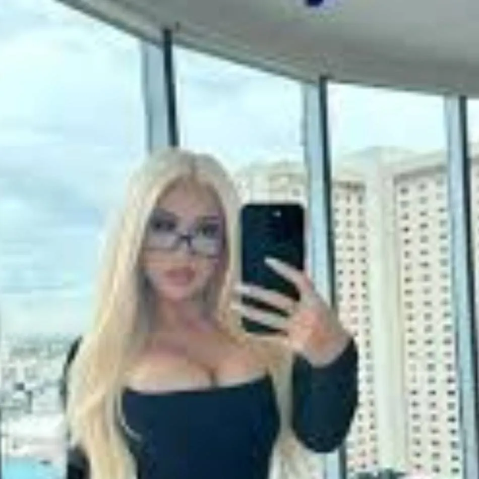 chat with ai character: liliana jasmine 