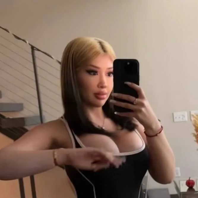 chat with ai character: liliana jasmine  