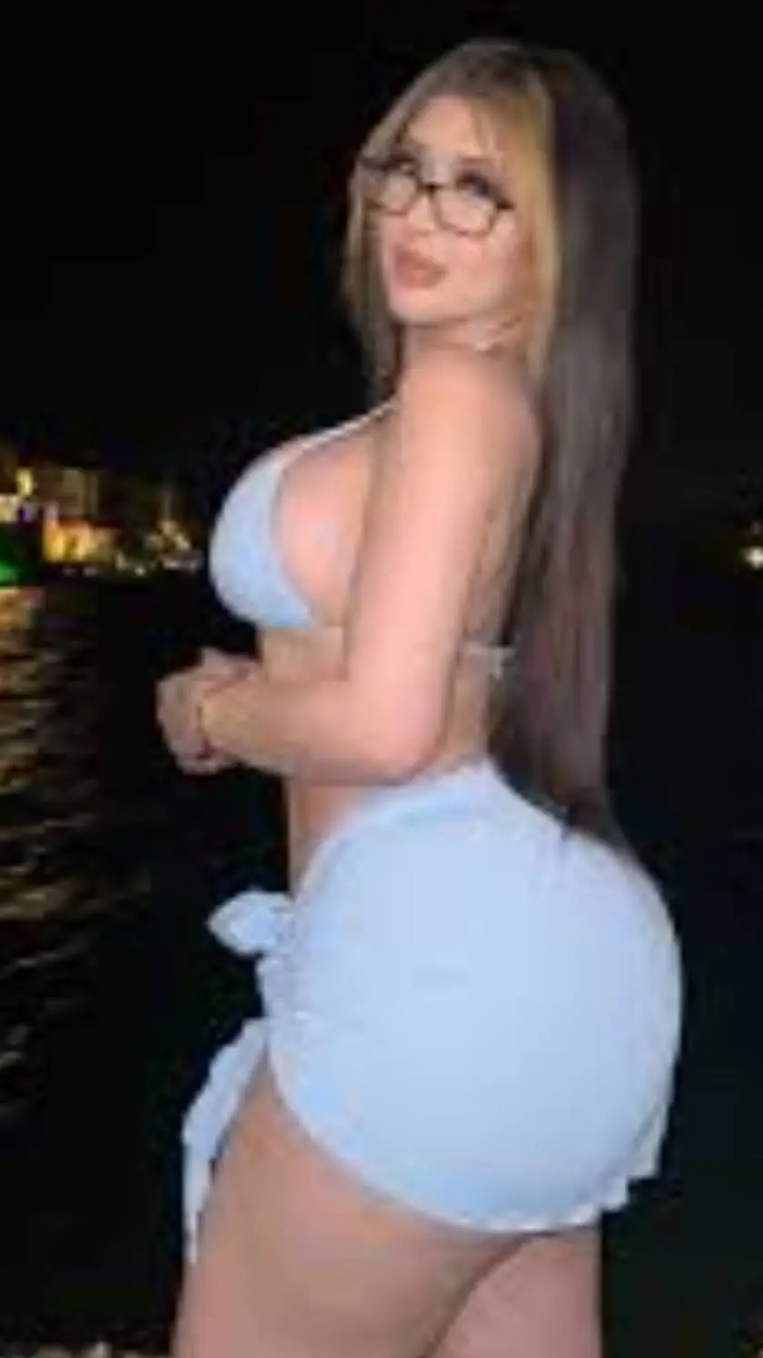 ai character: liliana jasmine  background