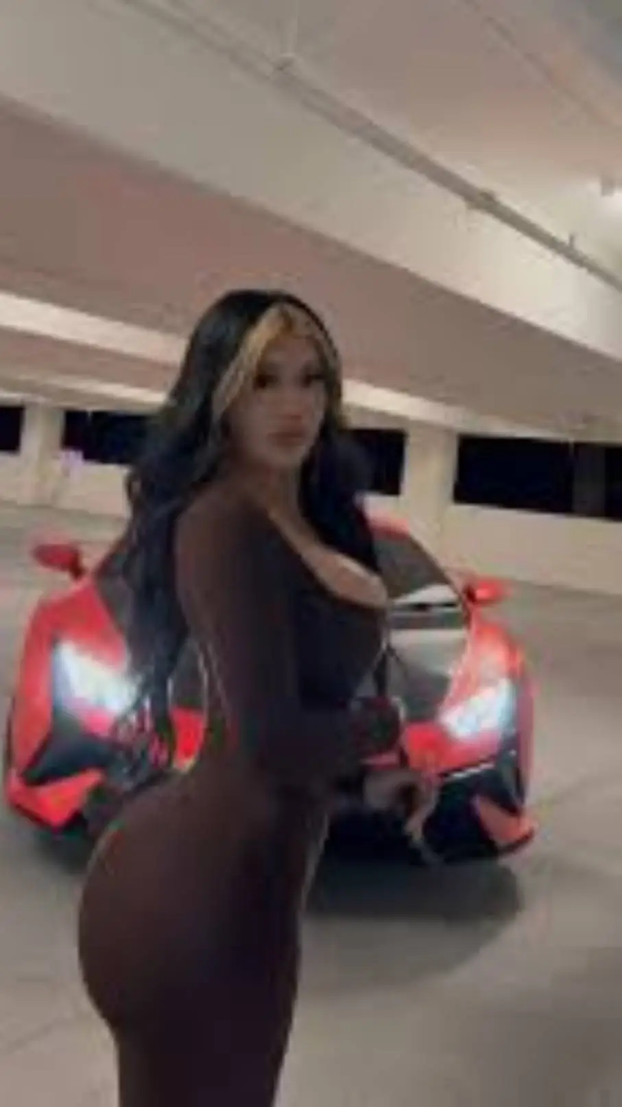 ai character: liliana jasmine  background