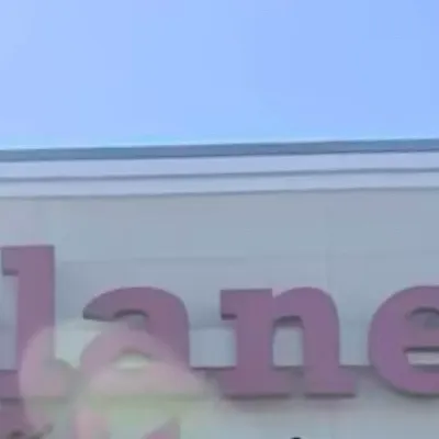 chat with ai character: Planet fitness 