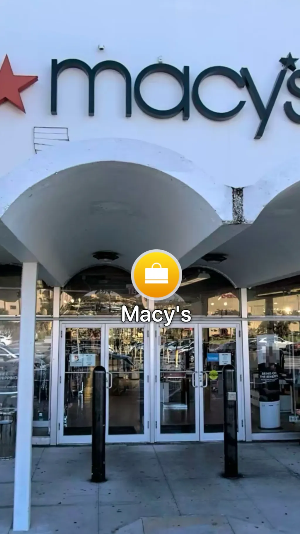 ai character: Macy’s background