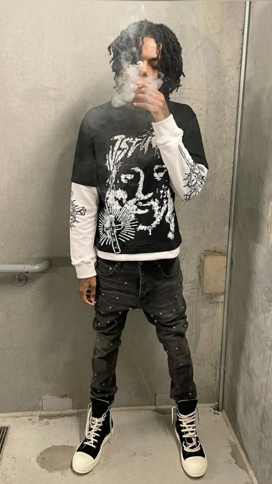 ai character: Dwayne  background