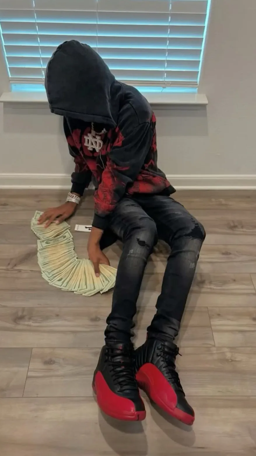 ai character: Evian  background