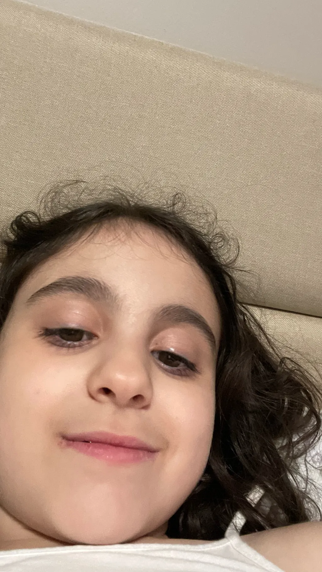 ai character: JULIET MY BFF  background