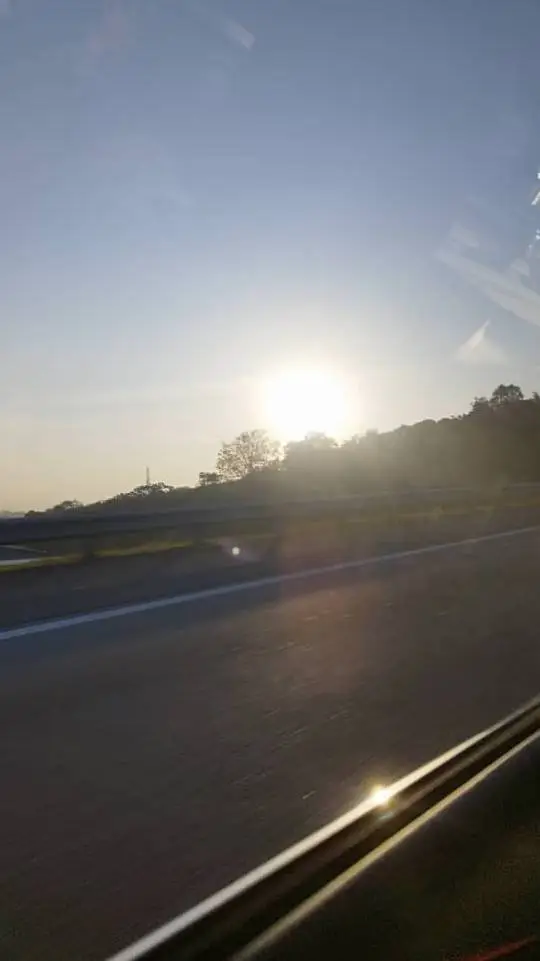 ai character: mitsushino  background